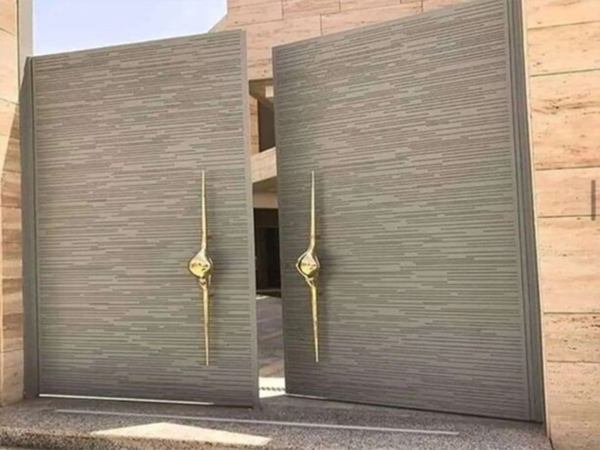 باب المنيوم