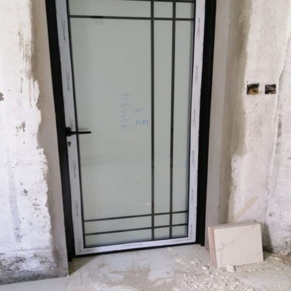 3a82991619b247af785268f2a5da8ee0 600x600