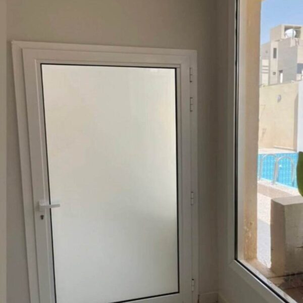 80bd30063b8b2845143426c3b142c595 600x600