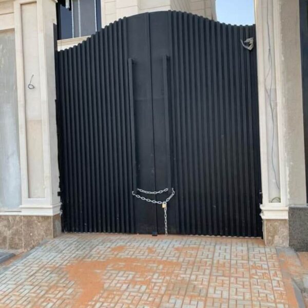 A379cbf9756dacd2d8f2df5e059feeae 600x600